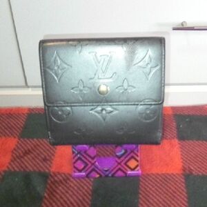 Louis Vuitton Vernis Rehab Wallet